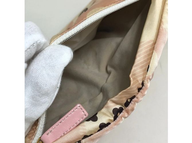 Set di cuscini e pochette per maschera per gli occhi Chanel Pink Rosa - vista 6
