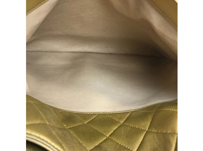 Borsa Chanel Coco Ball in pelle oro D'oro - vista 7