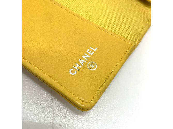 Llaveiro de cuero amarillo Chanel - vista 14
