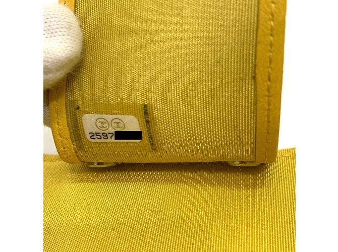 Llaveiro de cuero amarillo Chanel - vista 15