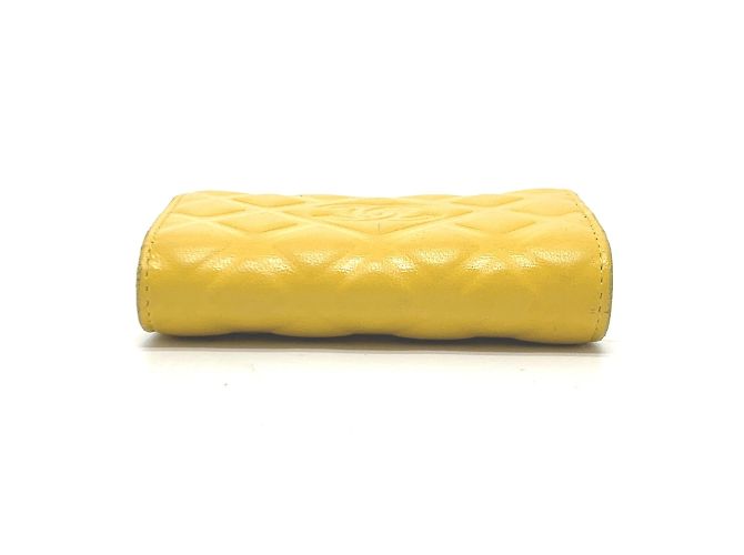 Llaveiro de cuero amarillo Chanel - vista 4