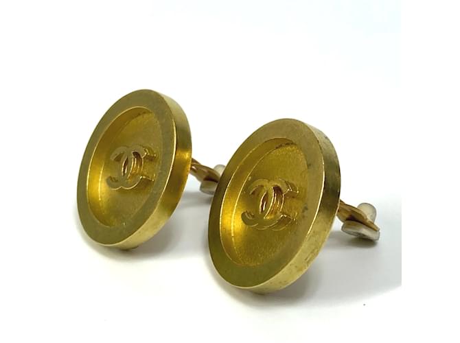 Timeless Orecchini rotondi Chanel CC Mark Circle D'oro - vista 2