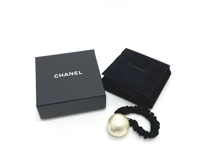 Chanel CC Marchio F22V Gomma per Capelli Nero - vista 7