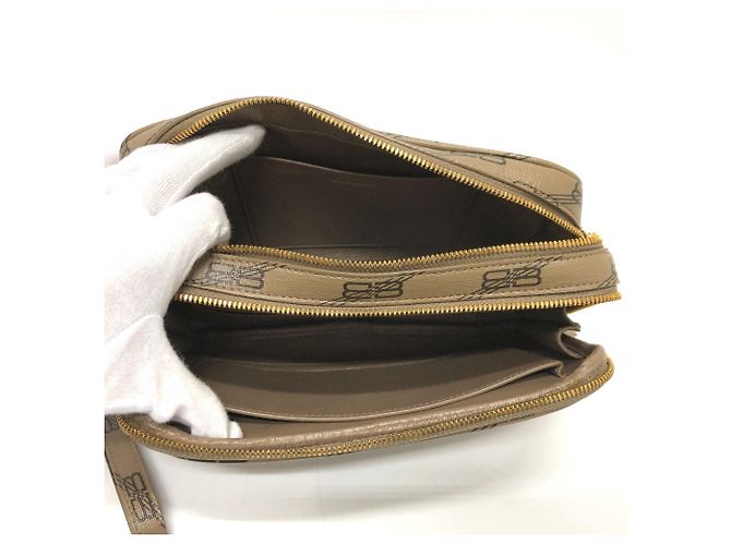 Clutch in pelle marrone Balenciaga - vista 8
