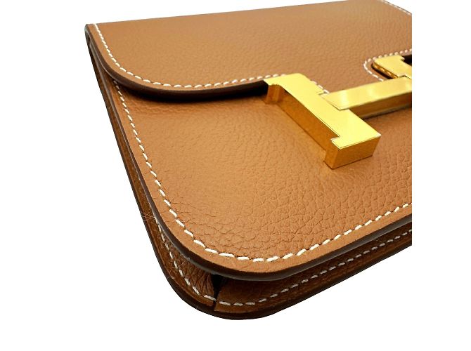 Monedero Constance de Hermès Castaño Dorado - vista 4