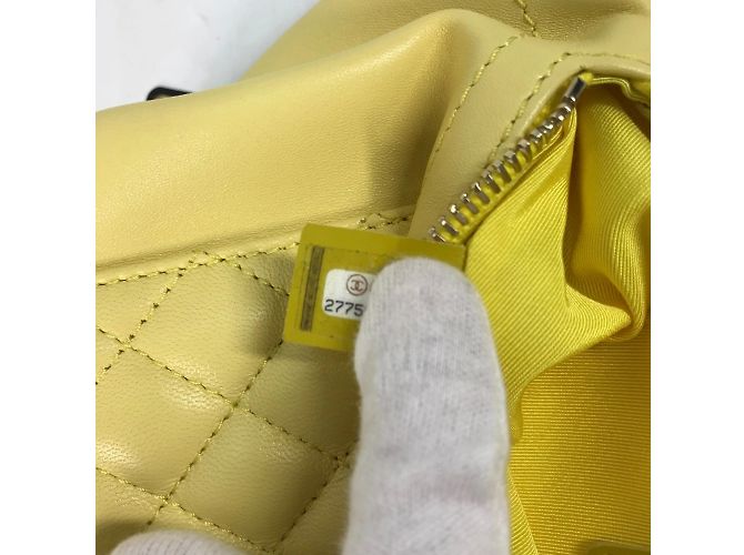 Borsa a cintura con catena Chanel A57832 Giallo - vista 14