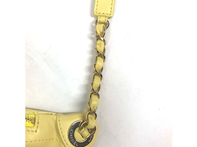 Borsa a cintura con catena Chanel A57832 Giallo - vista 16