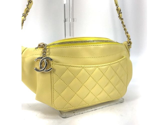 Borsa a cintura con catena Chanel A57832 Giallo - vista 7