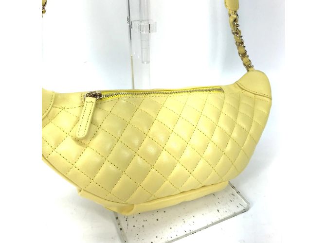 Borsa a cintura con catena Chanel A57832 Giallo - vista 8