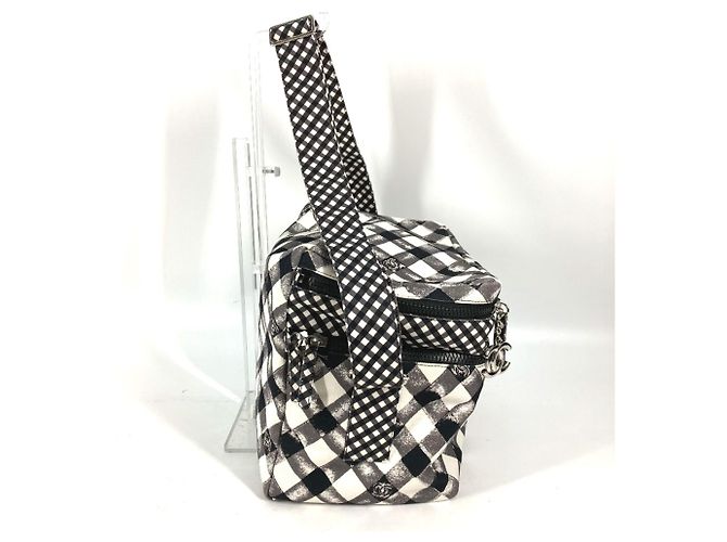 Borsa a spalla in tessuto bianco Chanel - vista 3
