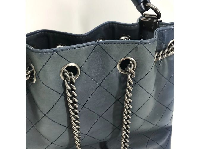 Borsa a spalla in pelle blu Chanel - vista 14