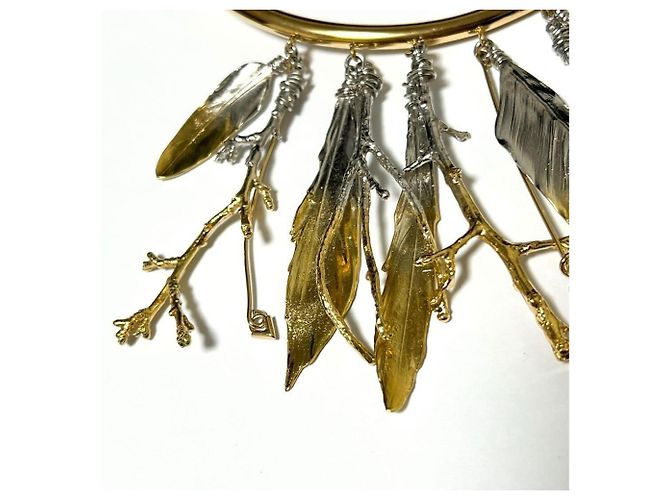 Collana choker V essenziale in piume Louis Vuitton D'oro - vista 5