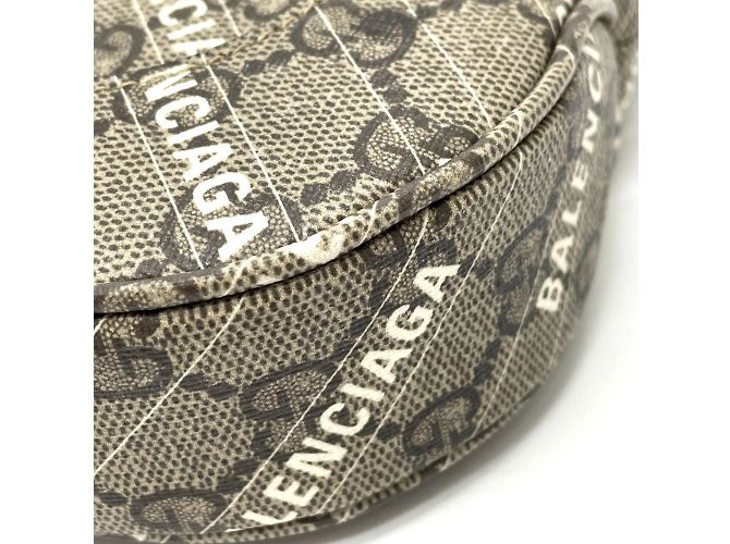 Sac à main Gucci 636706 Collaboration Balenciaga Beige - vue 4