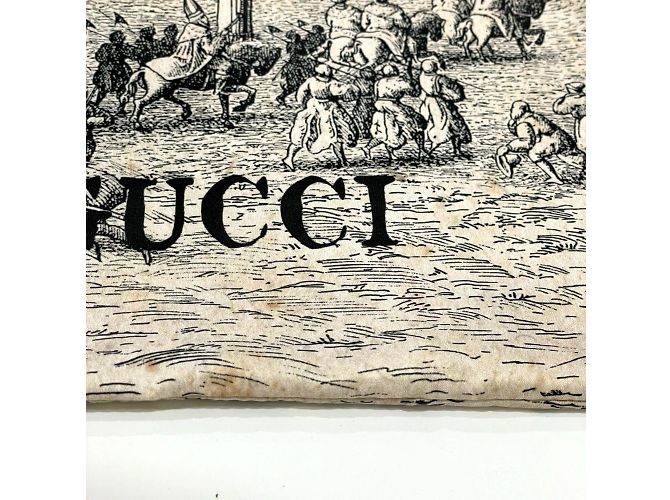 Borsa a spalla in pelle nera GG Marmont 589474 di Gucci Nero - vista 13