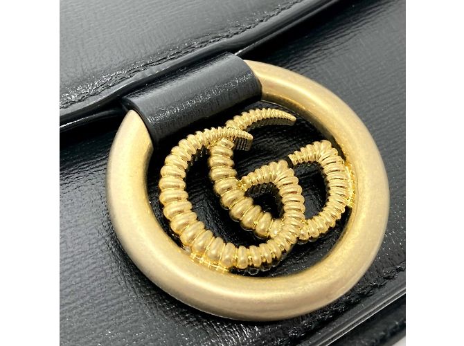 Borsa a spalla in pelle nera GG Marmont 589474 di Gucci Nero - vista 6