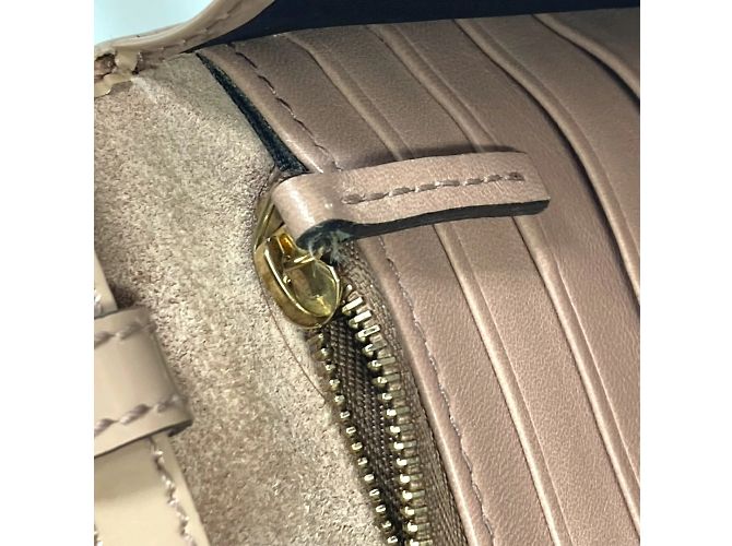 Borsa a spalla in pelle verniciata beige Gucci - vista 11