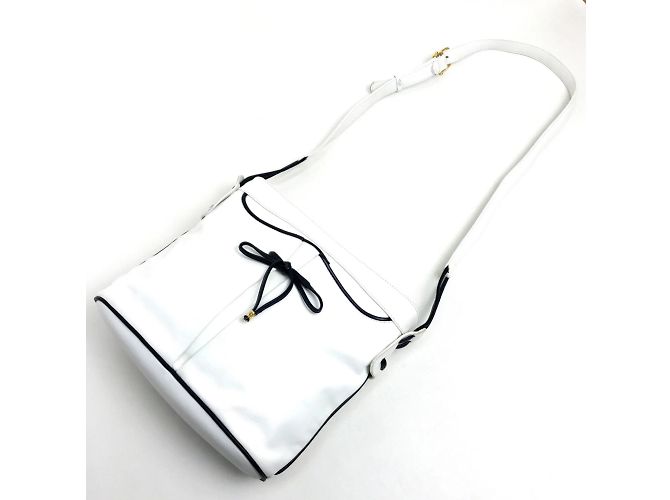 Céline Borsa a spalla con motivo a nastro Celine Bianco - vista 5