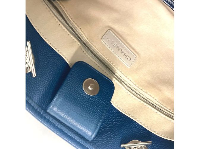 Borsa a spalla in pelle blu navy Chanel - vista 15