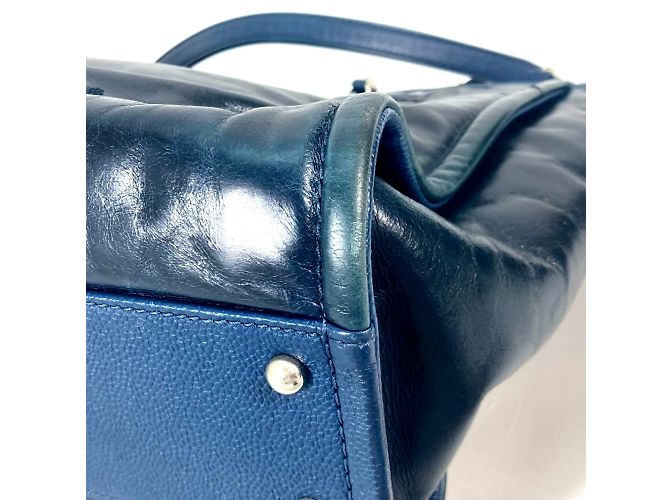 Borsa a spalla in pelle blu navy Chanel - vista 6