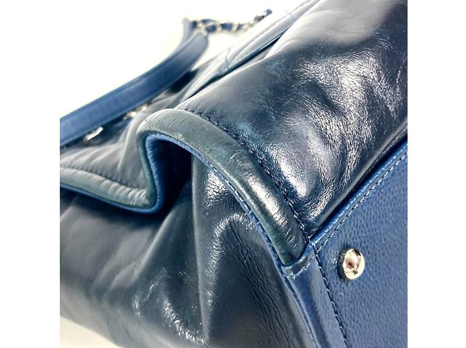 Borsa a spalla in pelle blu navy Chanel - vista 9