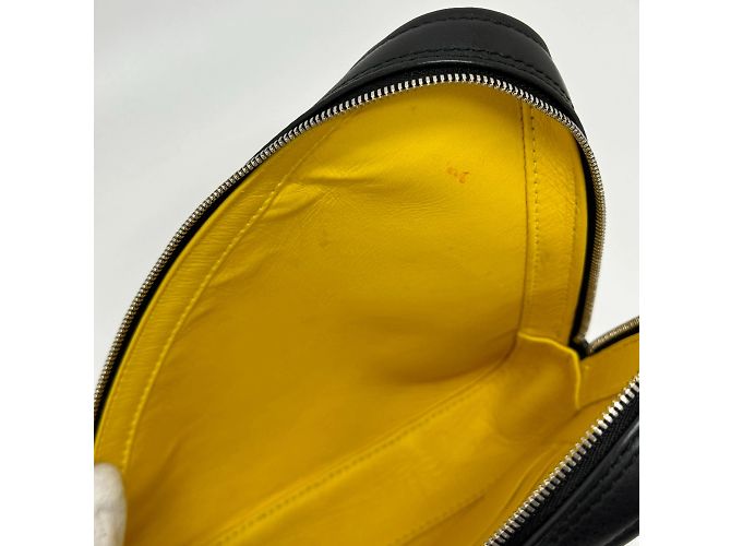 Everyday Pochette in pelle nera Balenciaga Nero - vista 11