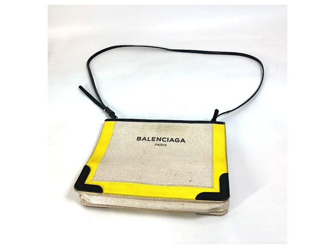 Everyday Borsa a spalla in pelle gialla Balenciaga Giallo - vista 17