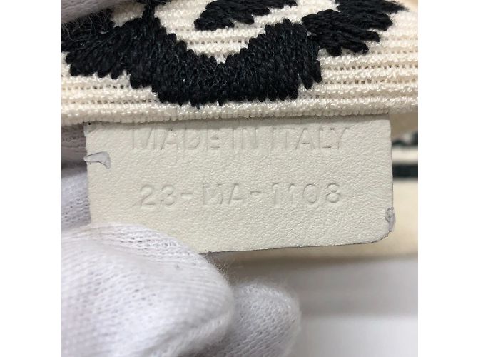 Gürtel aus weißem Stoff mit gesticktem Christian Dior-Logo - Ansicht 8