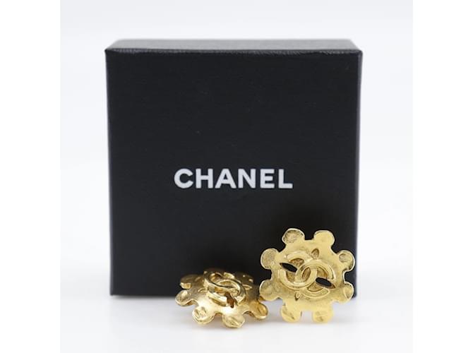 Orecchini Clip Coco Mark di Chanel - vista 7
