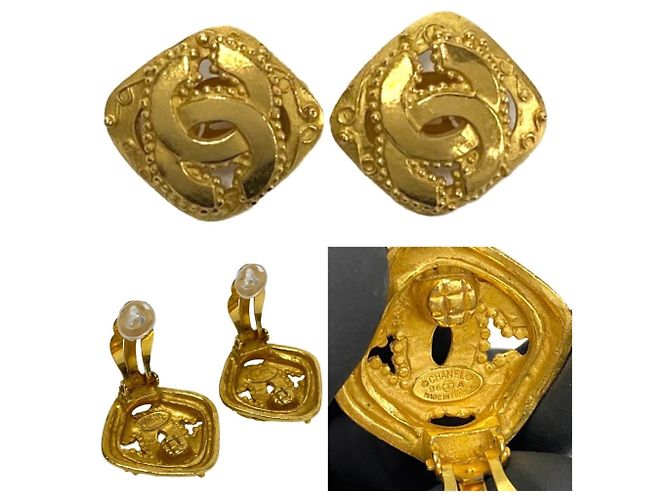 Orecchini a clip dorati Chanel 96A D'oro - vista 2