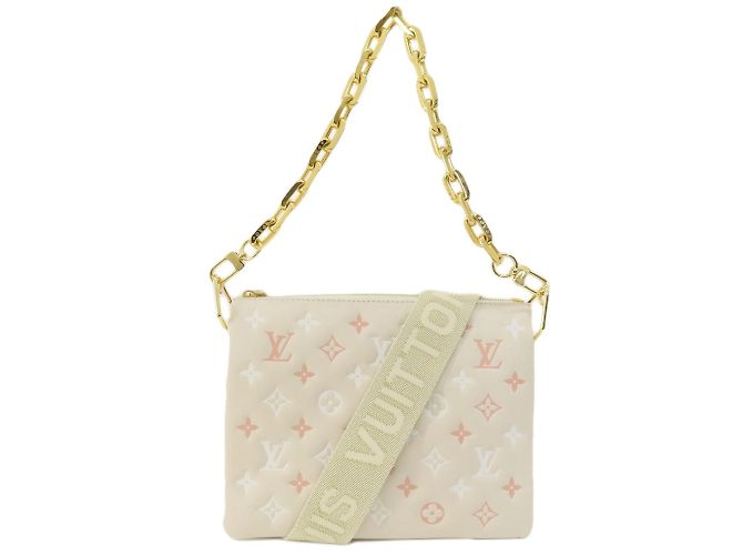 Borsa a mano Coussin PM M22398 di Louis Vuitton - vista 11