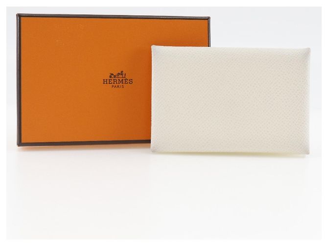 Hermès Tarjetero Hermes Calvi en cuero Epsom blanco - vista 10