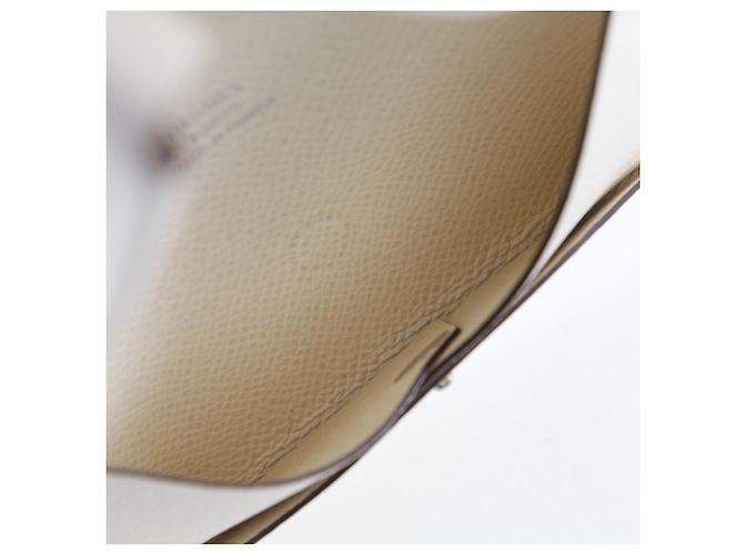 Hermès Tarjetero Hermes Calvi en cuero Epsom blanco - vista 6