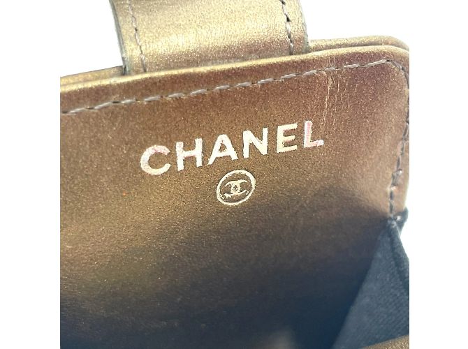 Chanel A32475 Matelassé Multi Case Mini Borsa a Spalla con Catena D'oro - vista 11