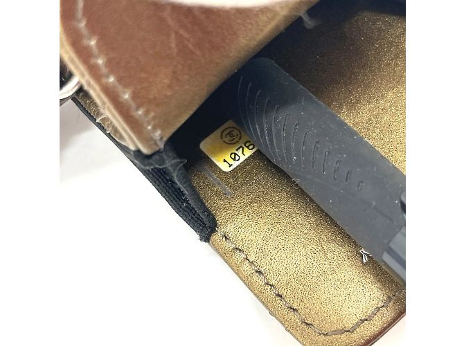 Chanel A32475 Matelassé Multi Case Mini Borsa a Spalla con Catena D'oro - vista 12