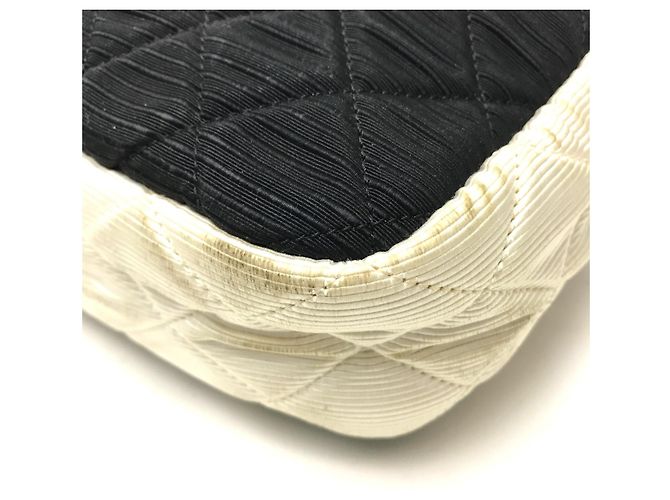 Timeless Borsa a spalla trapuntata Chanel Nero - vista 5
