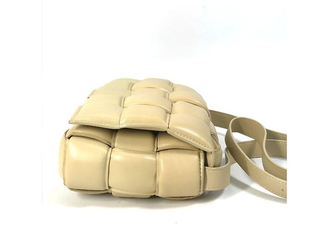 Borsa a spalla in pelle beige Bottega Veneta - vista 4