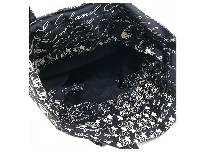 Schwarze Stoff-Tote von Chanel - Ansicht 12