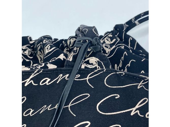 Schwarze Stoff-Tote von Chanel - Ansicht 9