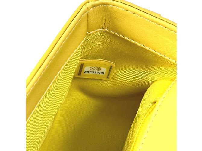 Borsa a spalla in pelle gialla Chanel Giallo - vista 13