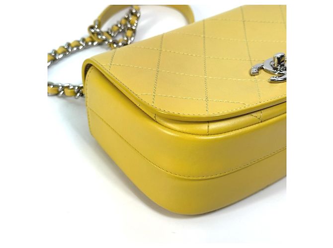 Borsa a spalla in pelle gialla Chanel Giallo - vista 5