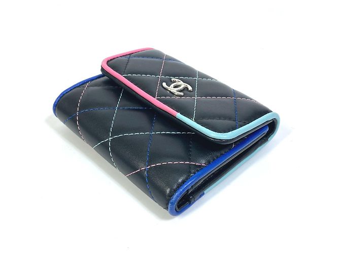 Cartera compacta trifold Chanel CC Mark Negro - vista 2