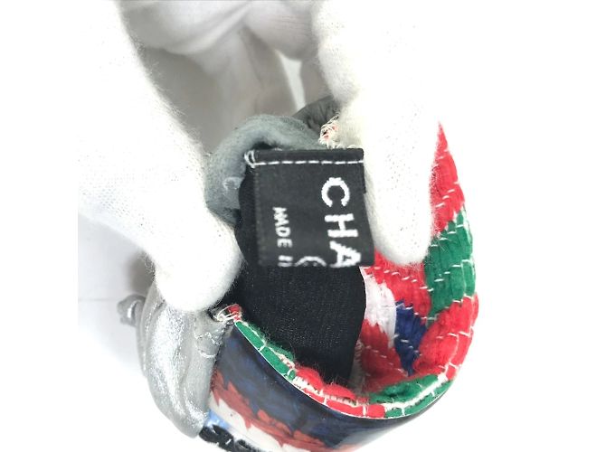 Guanti caldi argento e rosso Chanel 16S - vista 4
