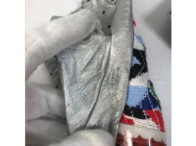 Guanti caldi argento e rosso Chanel 16S - vista 8