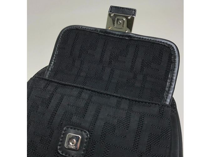 Borsa a spalla nera Fendi 7VZ049 Nero - vista 8