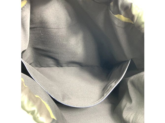 Christian Dior Sac à dos en cuir vert camouflage Dior Homme - vue 11