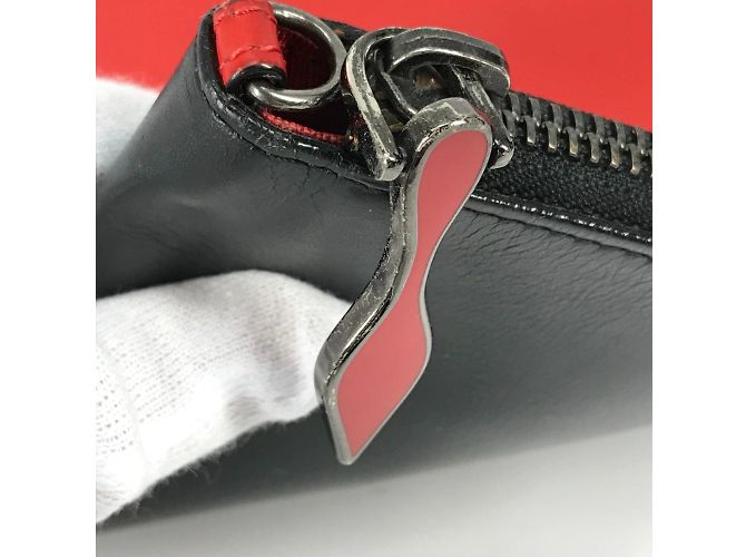 Clutch in pelle nera Christian Louboutin - vista 10