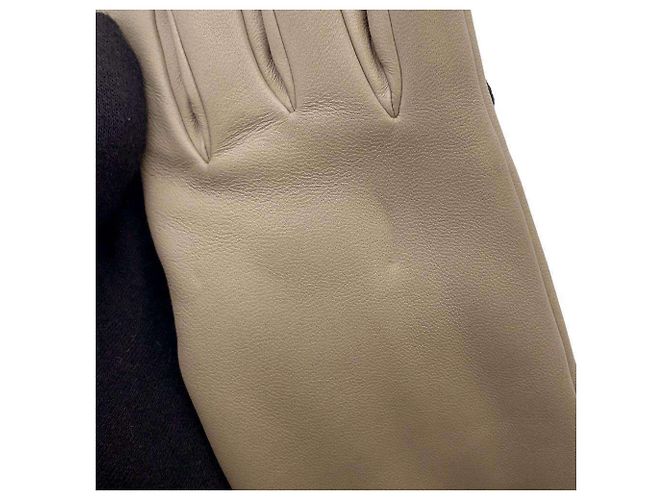 Hermès Lederhandschuhe mit Kettenanhänger Hermes Kelly Braun - Ansicht 4