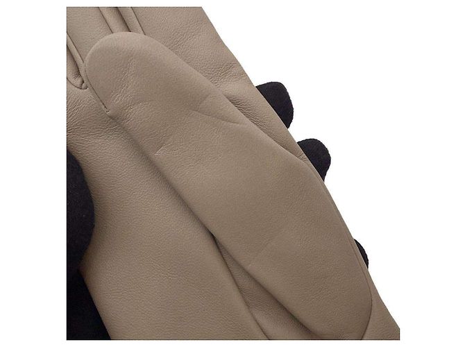 Hermès Lederhandschuhe mit Kettenanhänger Hermes Kelly Braun - Ansicht 6