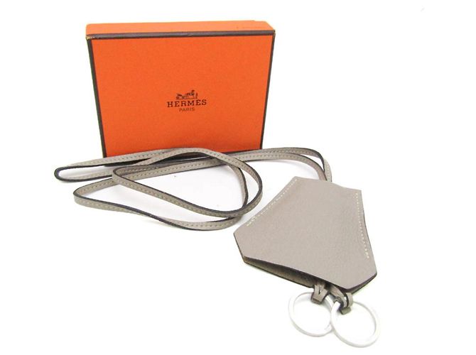 Ring Hermès Chaveiro de crochê Hermes com pingente de couro Marrom - vista 13