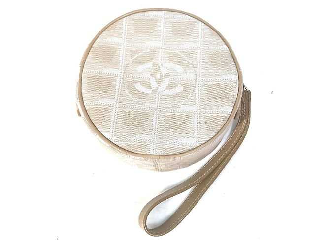 Chanel A17682 CC Marchio Pochette Pouch Beige - vista 2